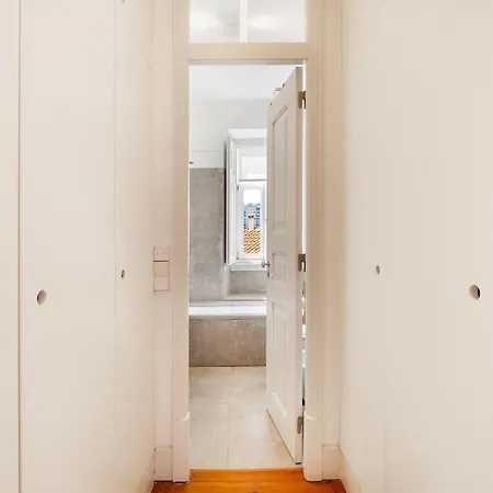 Whome Classic Beauty & Modern Retreat In Rato Appartement Lissabon