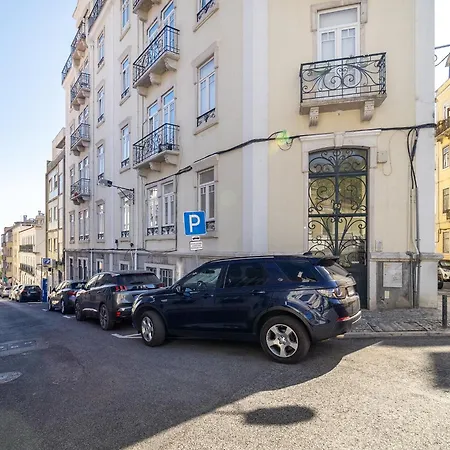 Whome Classic Beauty & Modern Retreat In Rato *