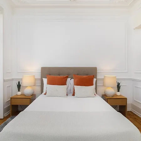 Whome Classic Beauty & Modern Retreat In Rato